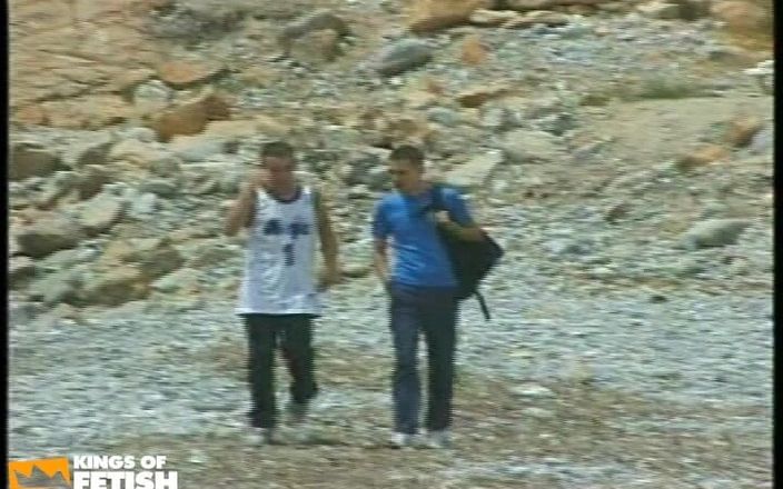 Gay Diaries: Збуджений twink отримує трах в дупу з татуйовим хлопцем на вулиці після того, як приніс його додому