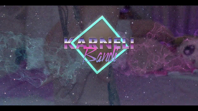 Karneli Bandi: Mladá děvka byla příliš nadržená a ošukala si díry. Karneli...