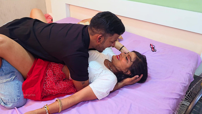 Kamasutra61: Энергичный секс горячей индийской порнозвезды