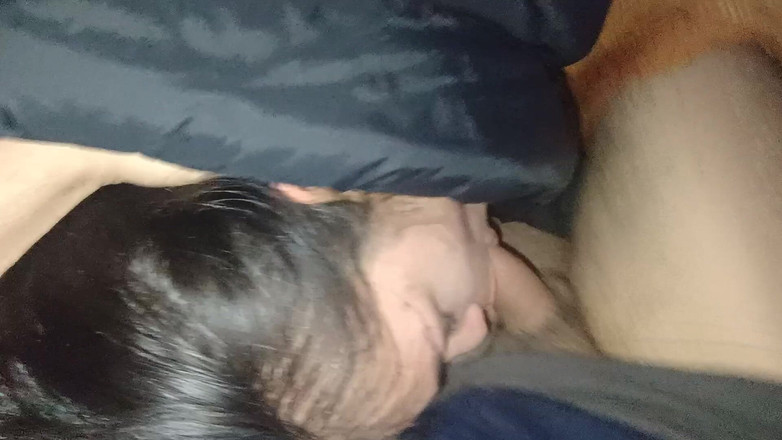 Ionut899: Yo, Una Mujer Enferma, Recibo Esperma Para Curarme