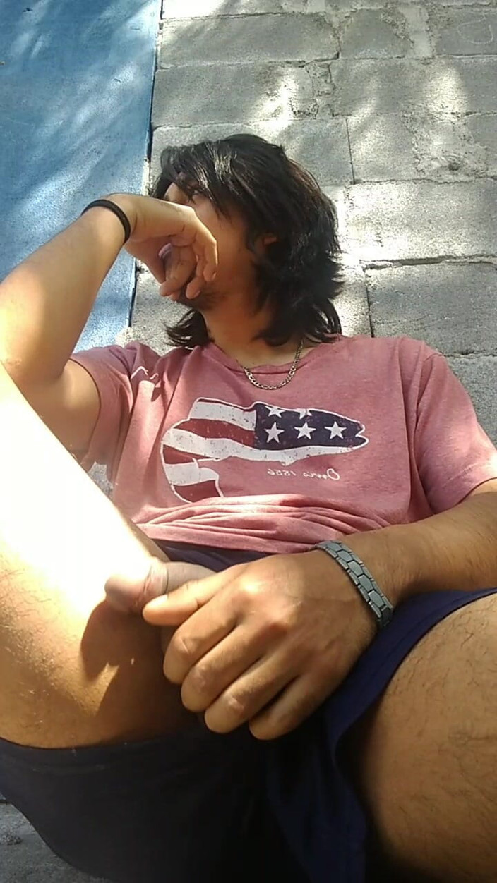 AlexAlejandro13: Es Viernes Tardero