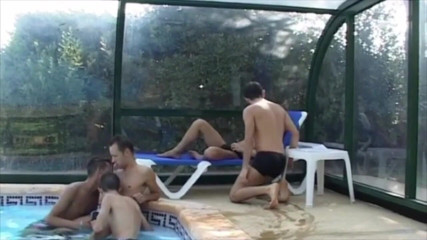 The berry boys: Los gemelos franceses especiales de Berry Boys y chico heterosexual...
