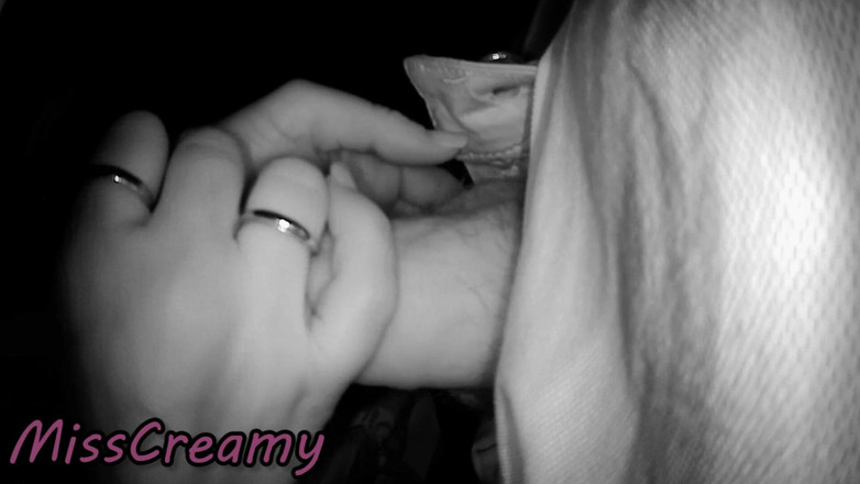 Miss Creamy: Misscreamy 法国老师在光天化日之下的极端公共街头口交！