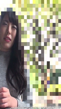 검은 머리의 마조히스트 마조히스트 공주에 대한 강도 높은 훈련