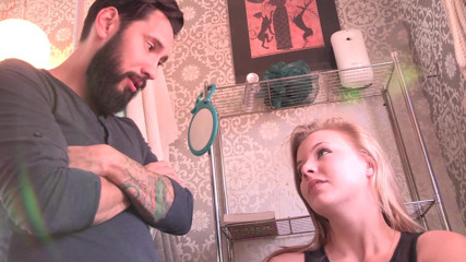 Young Sinner: Lea Davis muda, cantik, blonde, dan tidak sabar-sabar untuk menghisap!