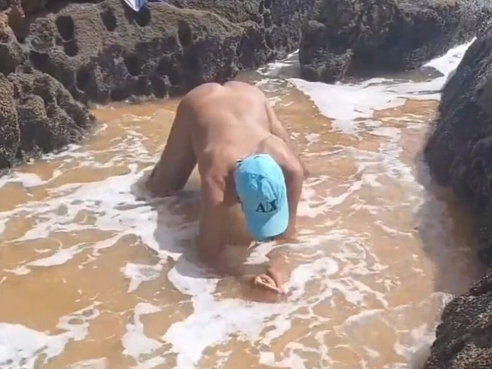 Ladysilvas: Ladysilva naakt op het strand erg heet