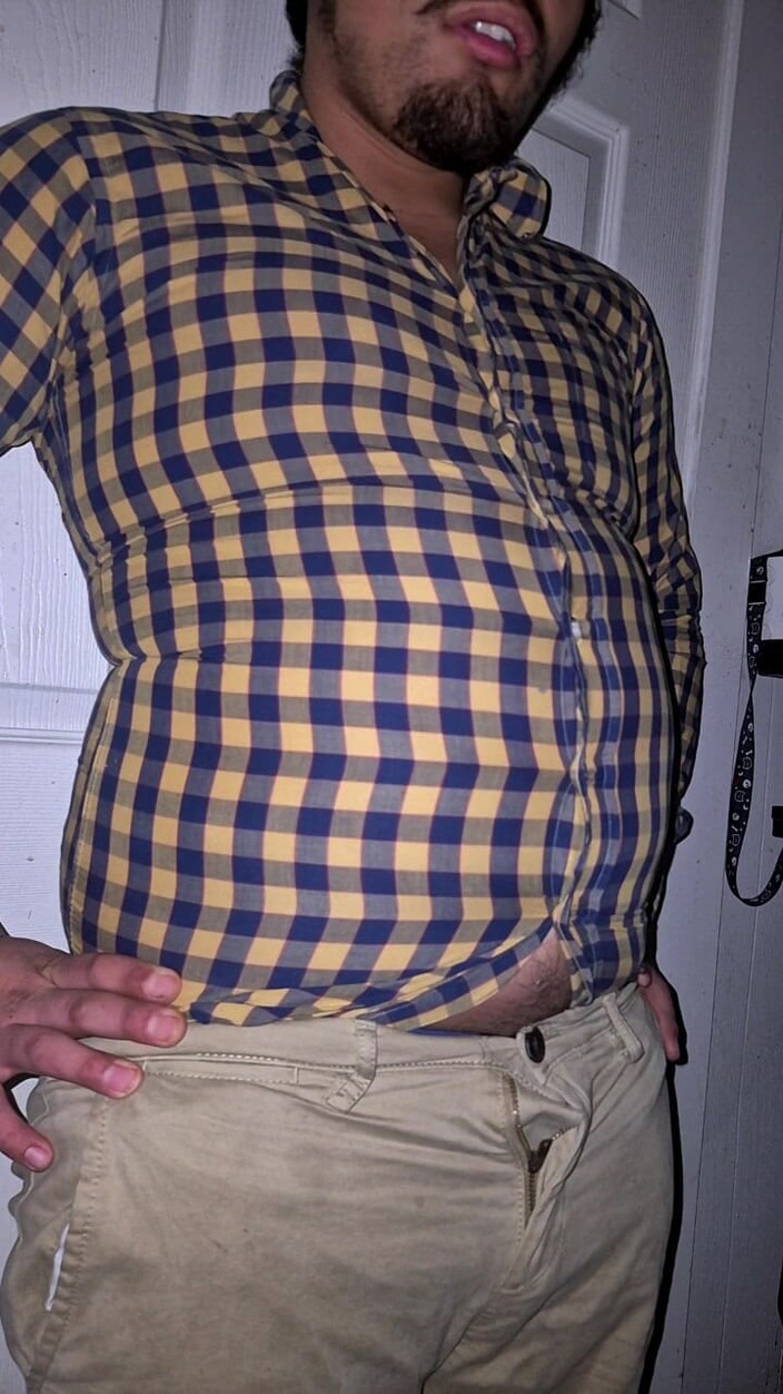 NakyJoss: Facendo scoppiare il mio pulsante sulla mia pancia