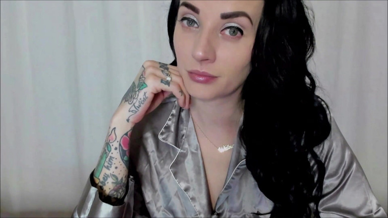 Miss Morticia: 여신이 원하는 것