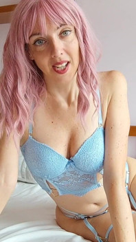 Glory Hole dziwka upokorzenie femdom