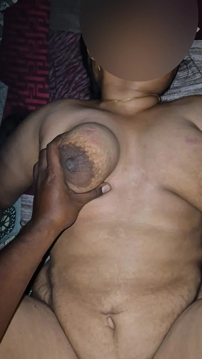 Black & white desicat: Indisk missionär POV Fitta creampie sex