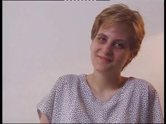Grote vibrator voor amateur harig poesje