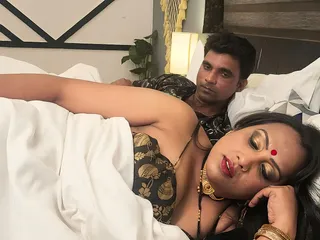 Big Boobs Indian Stepmom in Saree Rough Fucked by Stepson in Hindi Audio