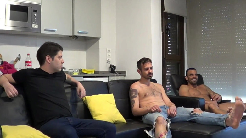 BAREBACK ORGY CLUB: Bareback orgy with Damien crosseand his friends