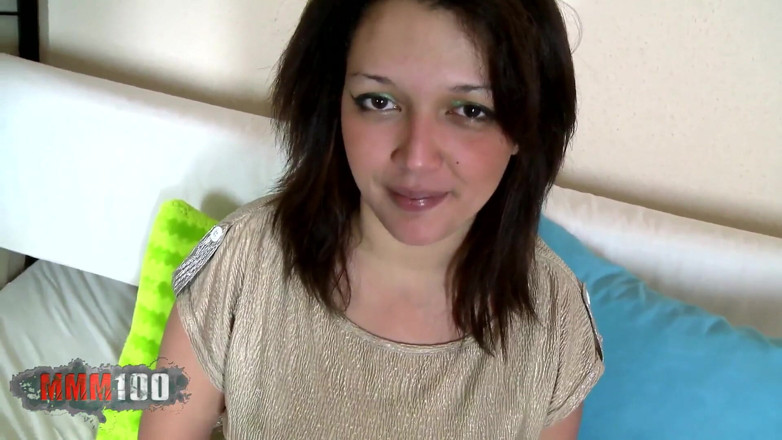 MMM100: Arabská bebe chycena do zadku