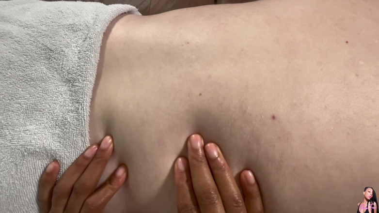 Pink Foxx: Gibt massage happy end handjob