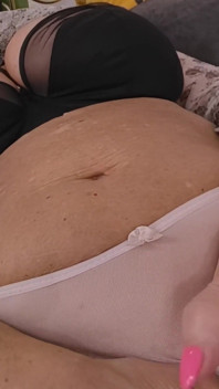 BBW Lilian Hairy Mature Masturbation