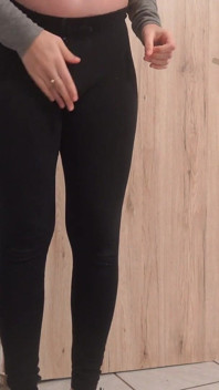 Giantess 继母想要吃掉这个小学校