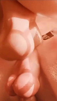 Futuretist - sex anal intens cu o curvă sexy care înghite spermă de la o pulă masivă, pe la spate, lărgită
