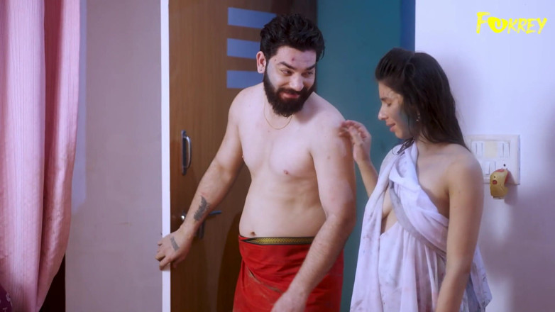 Triflicks: Holi Me Bhabhi Ke Sath Kiya Ganda Kaam Swimming Pool...