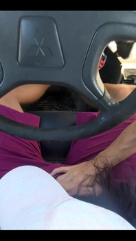 गाड़ी चलाते समय लंड चूसना