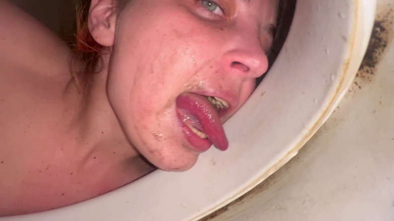 Elena917: Lins de toaletă până la orgasm