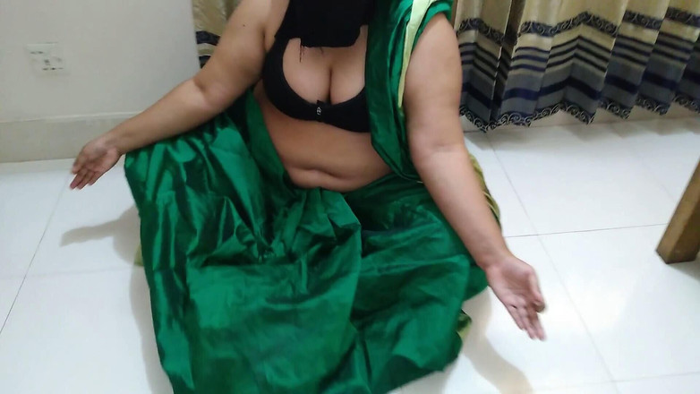Aria Mia: Tamil Savita Aunty Fucked Hard by Neighbor