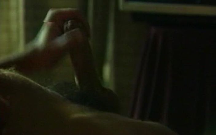 Gay vintage vibes: Bărbați intensi în sincronizare 6