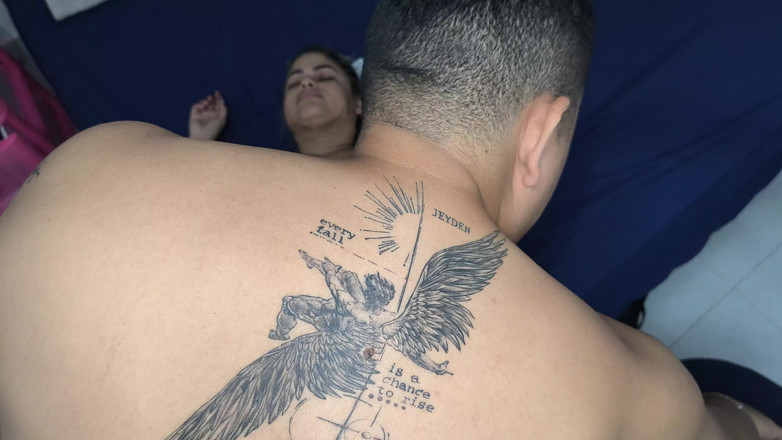 AngyAmazon: Hardcore Fucked in Missionary After Fucking with a Friend