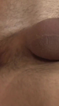 Vídeo exclusivo Bareback: Caras magros quentes com bunda lisa fazem sexo anal intenso