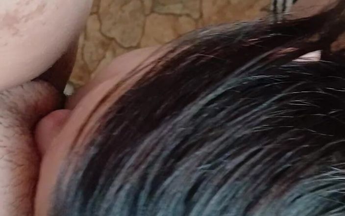 Lesbian-illusion: Seks cepat kami di dapur jiran