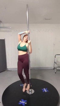Strip Teaseeee …hehe New Pole Xoxo