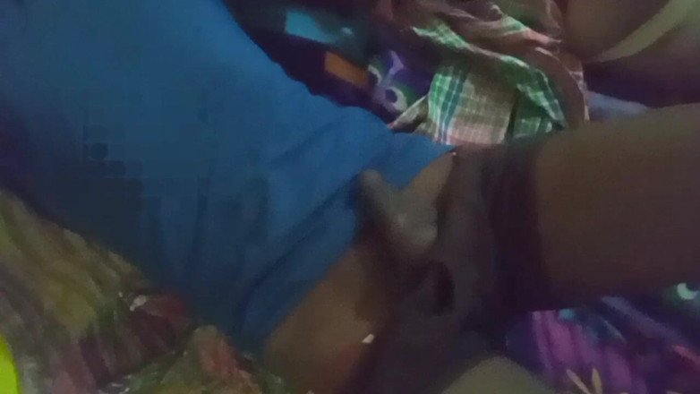 Bengaliauntykichut: Desi Old Neighbor Friend's Aunty Was Fucked in a Romantic...