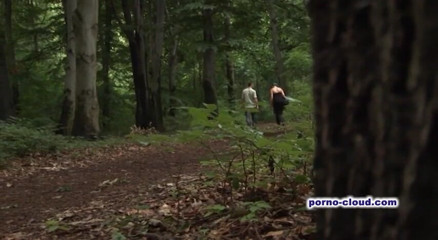 Porno Cloud: สาวMILF ดูดควยกลางแจ้ง