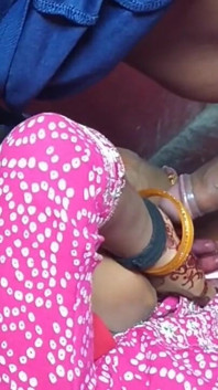 Sesso cornea ragazza del villaggio sobha rani