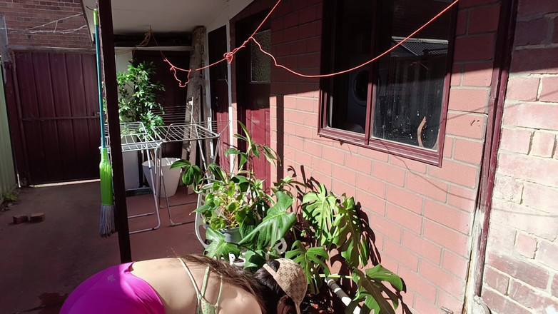 annikarain: Ibu tiri Berkebun Sfw