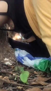 Urutan pelatih no. 14 permainan anal di luar ruangan