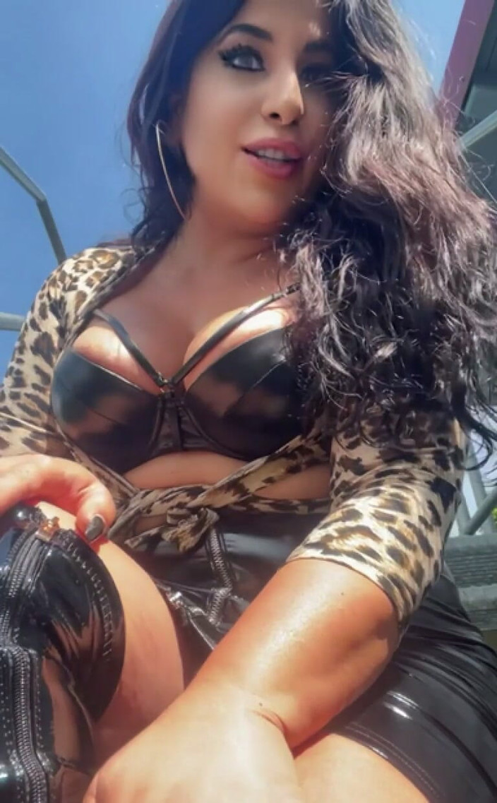 LadyAyse5: Seks kölem ol - bölüm 31