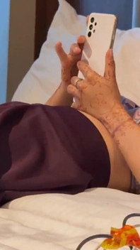 18 yaşındaki kız anal vücut arkadaşını sert sikiyor