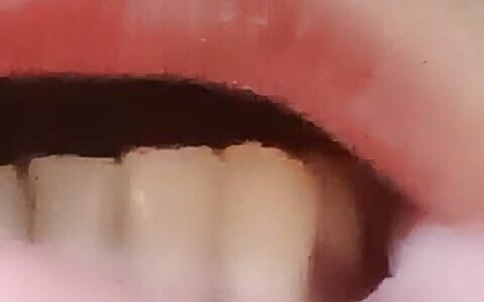 Gangbang straight: Mouth Fetish Solo 2