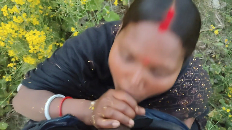 Sexydebart: Bawa adik ipar jiran ke padang mustard