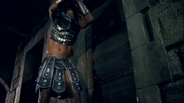 Diamond Pictures (Official): Un jeune étalon africain noir musclé caresse son solo de grosse...