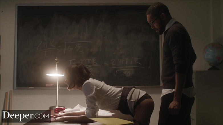 Deeper: Hlubší. Janice Griffith se prosadí, když převezme kontrolu