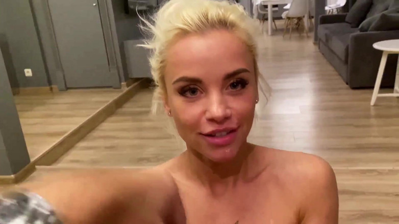 LeoCasanova: Magrinha ucraniana bailarina Lara Frost não pode levar o pau...