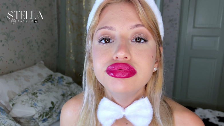 Stellafatale: Slow Motion Lip Trembling Red Lipstick Raspberries