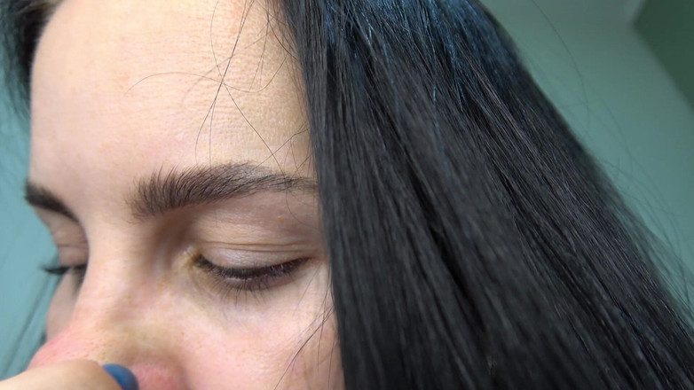 Anna Sky: Anna Sneezes and Blows Her Nose with a Pig Nose
