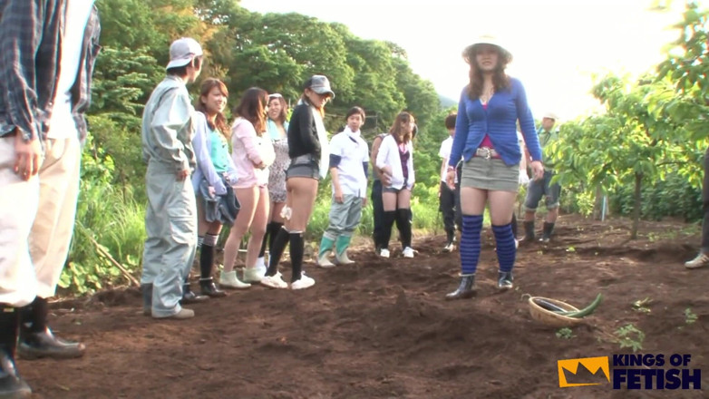 Pure Japanese adult video ( JAV): Japanese Girls Piss Outside and Get Bushes Screwed by More...