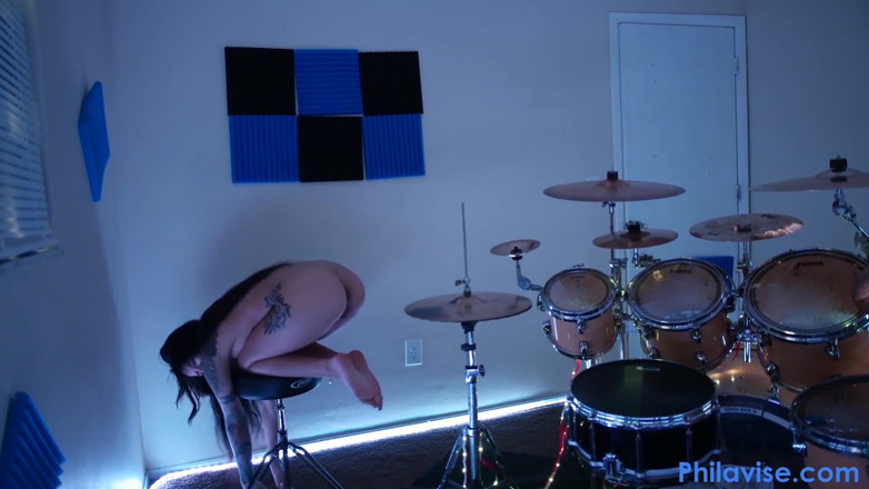 Philavise: Fucking in the drum room with Reina Ryder