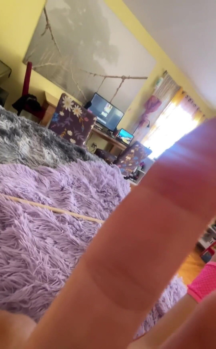 VibeWithMommy: Stiefmutter nimmt stiefsohns jungfräulichkeit! Massiver creampie zu seinem ersten mal!...