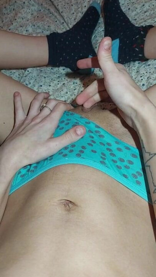 Wet Pussy Fuck: Perfect masturbation and fingering 18 year old wet pussy close-up