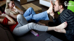 Czech Soles - foot fetish content: 两个朋友的性感脚诱惑